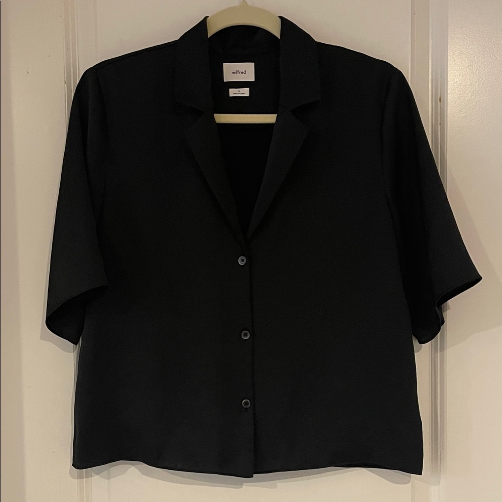 Wilfred Classic Black Button Down Cropped Shirt Size Small